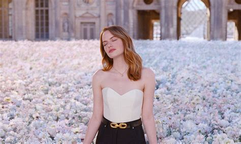 canzone pubblicità profumo louis vuitton|Emma Stone for the Coeur Battant Fragrance .